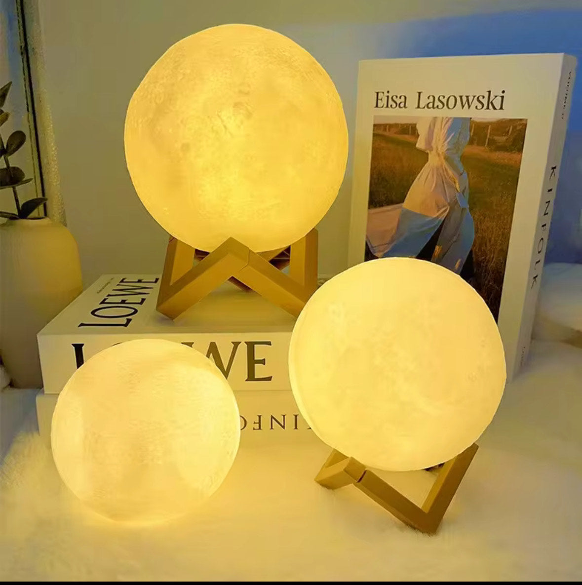"🌙 Mini Aesthetic Moon Lamp – Cozy Night Glow Light"